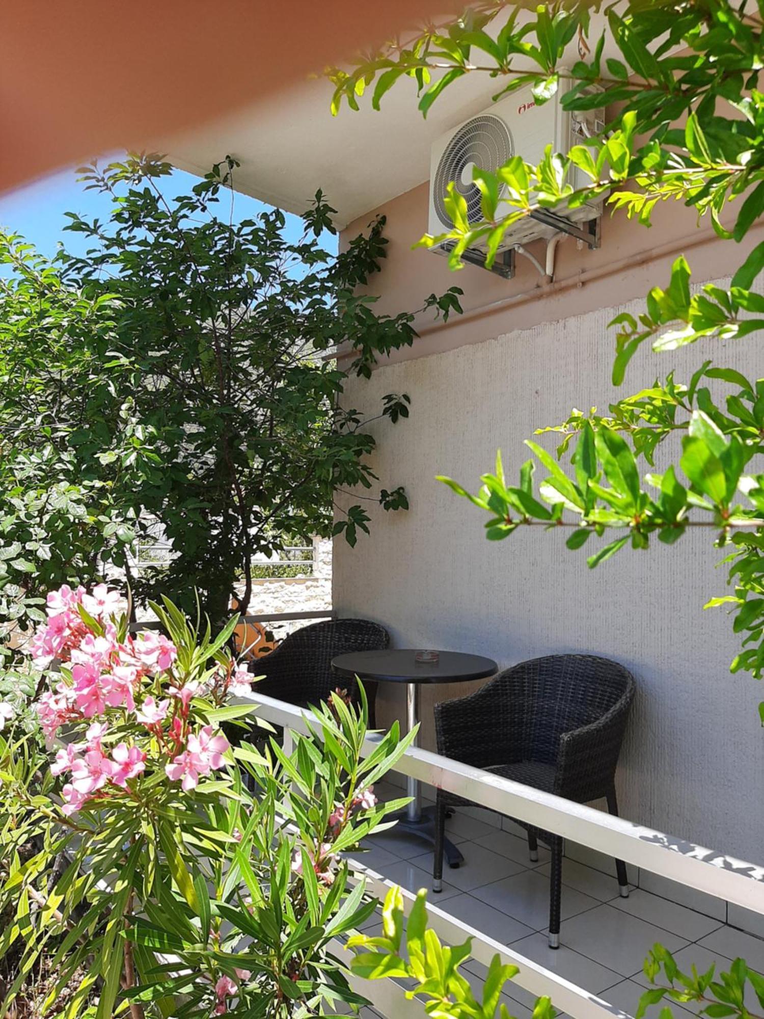 Studios Mona Agios Georgios  Exteriér fotografie